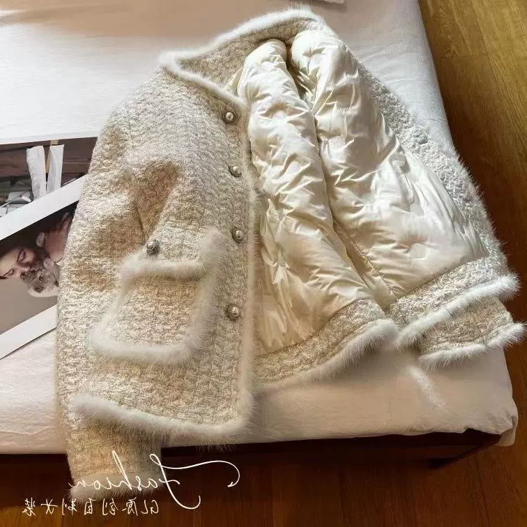 Темпераментная маленькая ароматная верхняя одежда для женщин зима 2025, модная толстая текстура, элегантный утягивающий топ, утолщенный стеганый топ