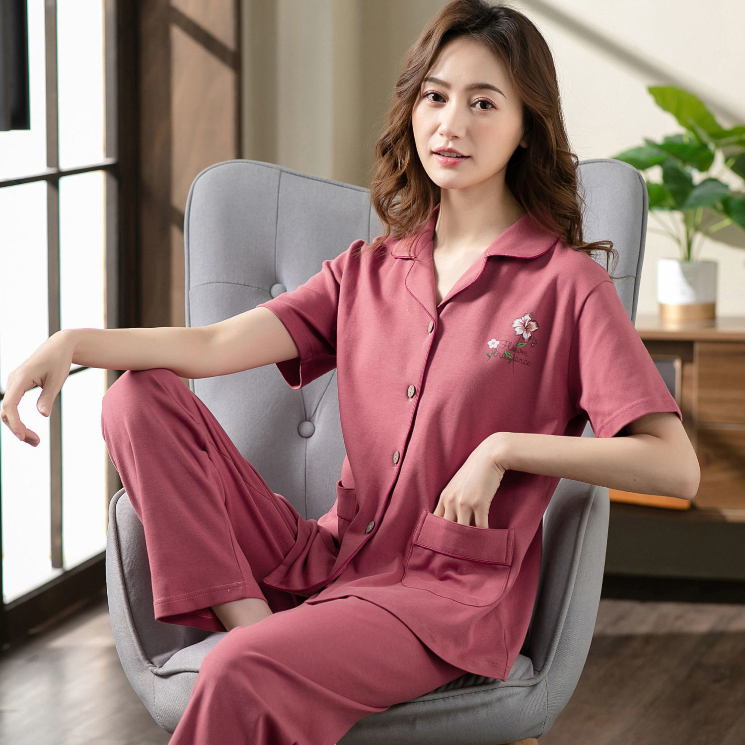 Pijama de algodón de verano pantalones de manga corta para mujer cardigan de talla grande traje de desgaste exterior de mujer madre de mediana edad casa delgada