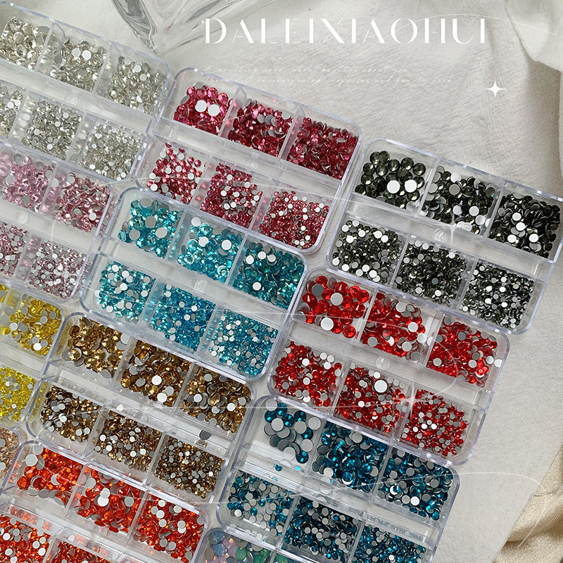 Small round diamond manicure flat diamond Internet celebrity flash 6 grid boxed size mixed small jewelry nail decoration material package Small round diamond manicure flat diamond Internet celebrity flash 6 grid boxed size mixed small jewelry nail decoration material package