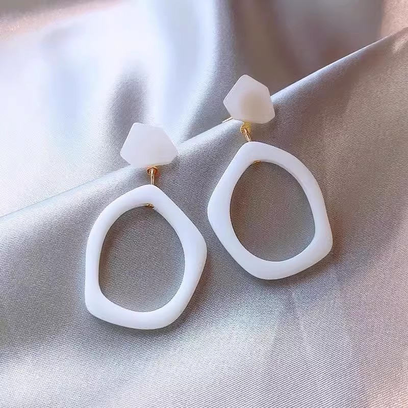White geometric retro acrylic elegant design earrings