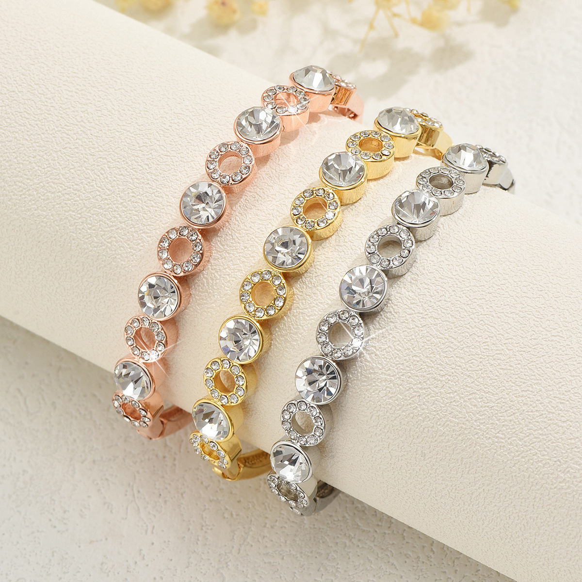 Brazalete retro de oro rosa in diamantes brazalete de geometría de moda coreana alta sensación de lujo ligero joyas al por mayor image 3