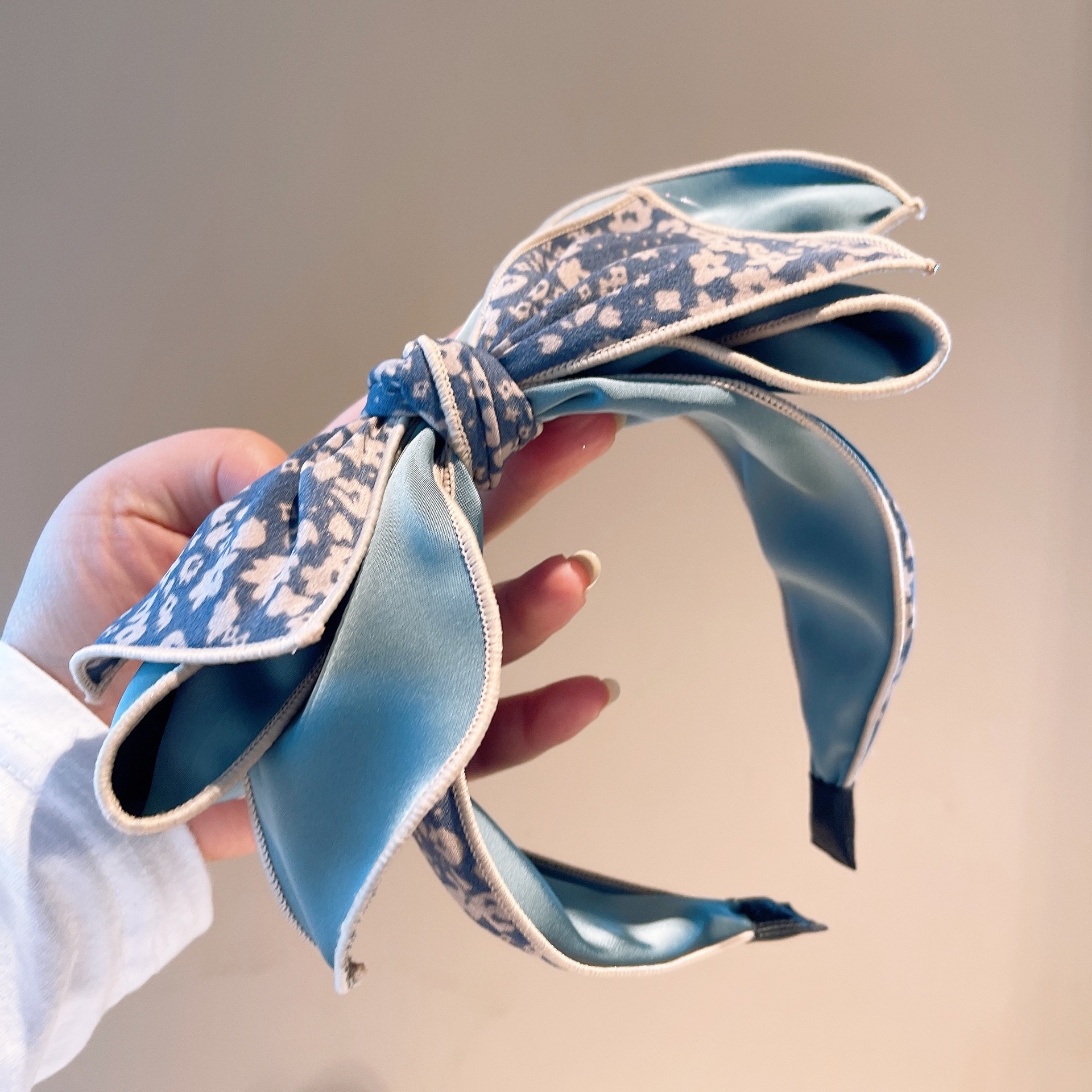 Retro Flower Printing Three-layer Bow Three-dimensional Hairpin Headband display picture 2