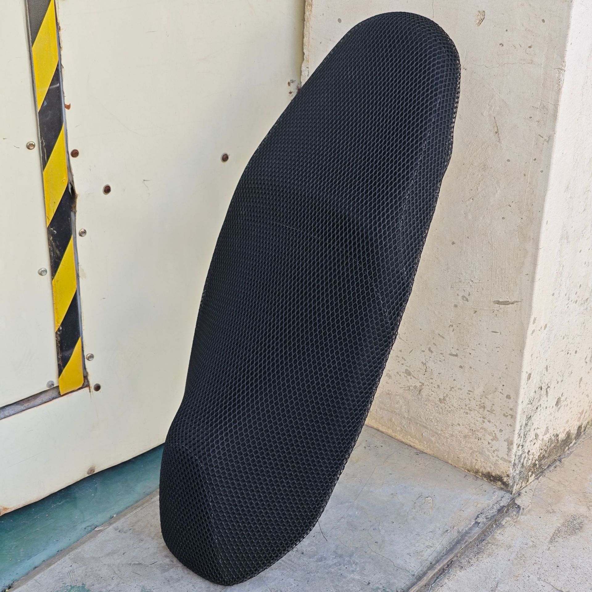 For Haojue UHR150 Motorcycle Cushion Cover Leather Rainproof Sunscreen Boat Car Seat Cover Non-Slip Thickened Heat Insulation Net