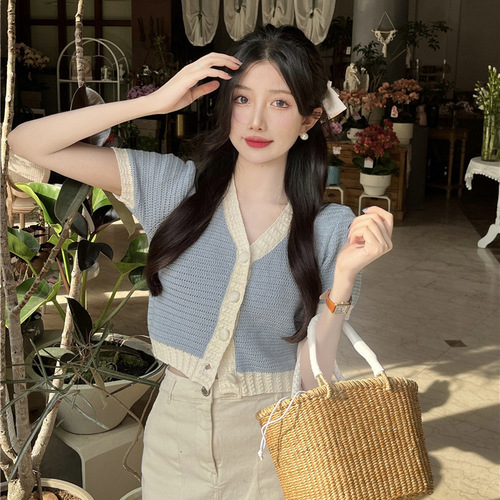 Blue Little Shang Wind Short-Sleeve Knit Top for Women, Summer Thin Open-Shirt Design Short Ice Silk Blouse Fashion
