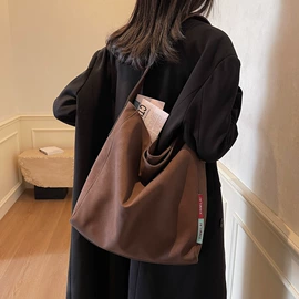 男士斜挎包;女士单肩包;旅行包袋