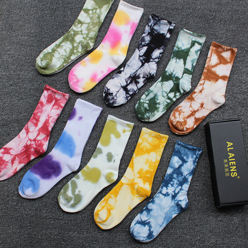 Tie-Dye Mid-Calf Cotton Socks, Street Fashion Socks, Ins-Style Women's Gradient Color Trendy Sports Personality Casual Versatile Socks Tie-Dye Mid-Calf Cotton Socks, Street Fashion Socks, Ins-Style Women's Gradient Color Trendy Sports Personality Casual Versatile Socks
