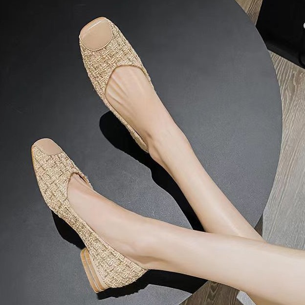 2026 verano nuevo estilo suave viento color cuadrado tacones cuadrados resistentes al desgaste de mujer viaje a la moda de trabajo zapatos simples