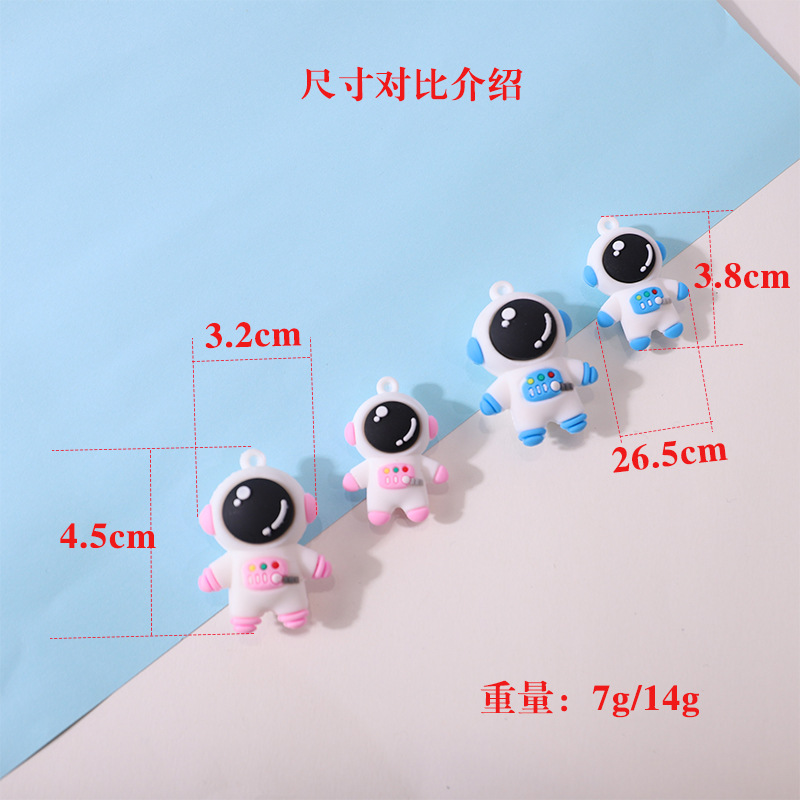 Astronaut Keychain Cute Girl Heart Cartoon Plush Soft Rubber Space Suit for Men and Women Couple Bag Hook