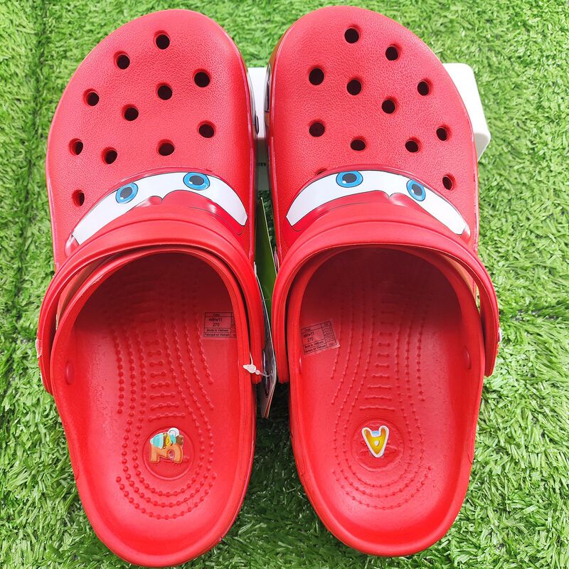 New Model 95 Car-Themed Non-Lit Racing Series Unisex Clogs, Breathable Non-Slip Beach Sandals Available for Wholesale New Model 95 Car-Themed Non-Lit Racing Series Unisex Clogs, Breathable Non-Slip Beach Sandals Available for Wholesale