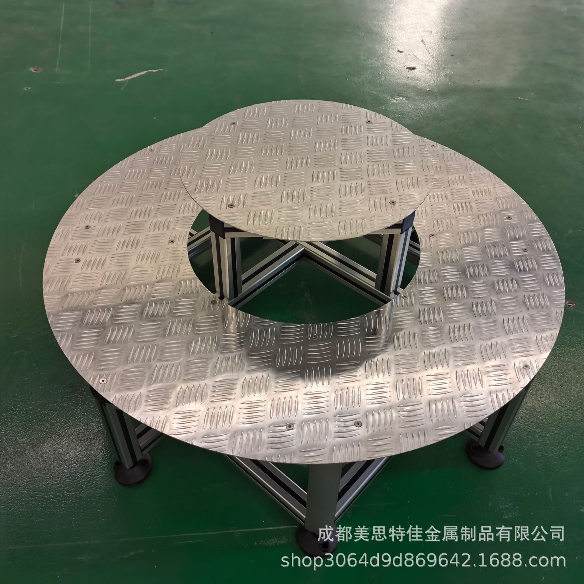 成都工业铝型材异型踏台登高梯圆形踏台演出舞台角件生产厂家