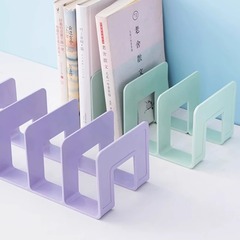 本のスタンドのデスクトップの本は神器の仕切り板の本のデスクの物置棚の透明なアクリルの本のファイルのブックホルダーを収納します。