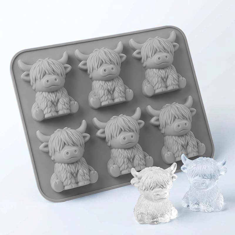 Highland Beef Six-Cavity Ice Mold Gray