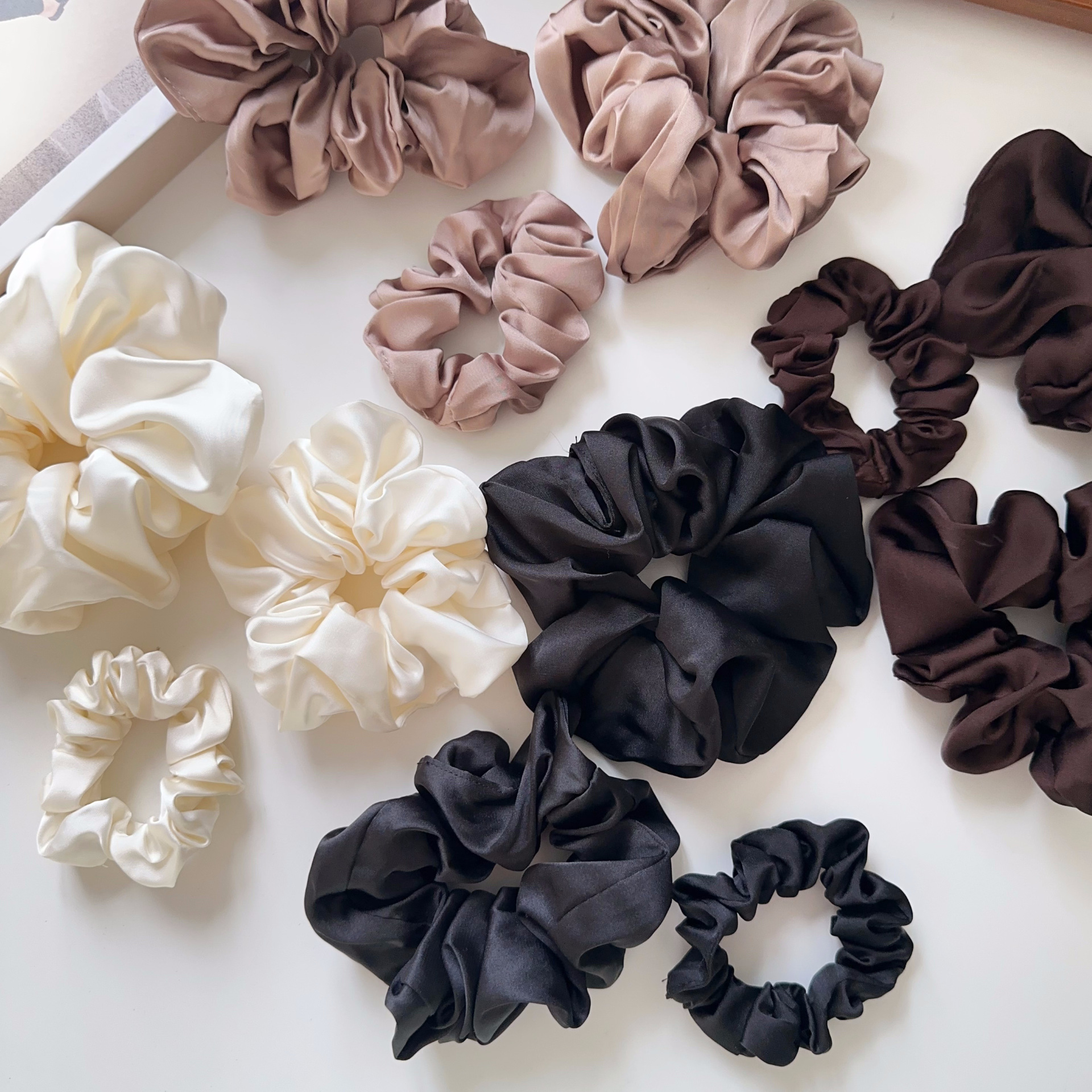 8g Weight Hair Tie Hair Accessories Type 1 Piece Quantity Holiday, Daily Occasion Solid Color Pattern Women's Gender Simple Style, Classic Style Style Women's Simple Style Classic Style Solid Color Cloth Hair Tie 3