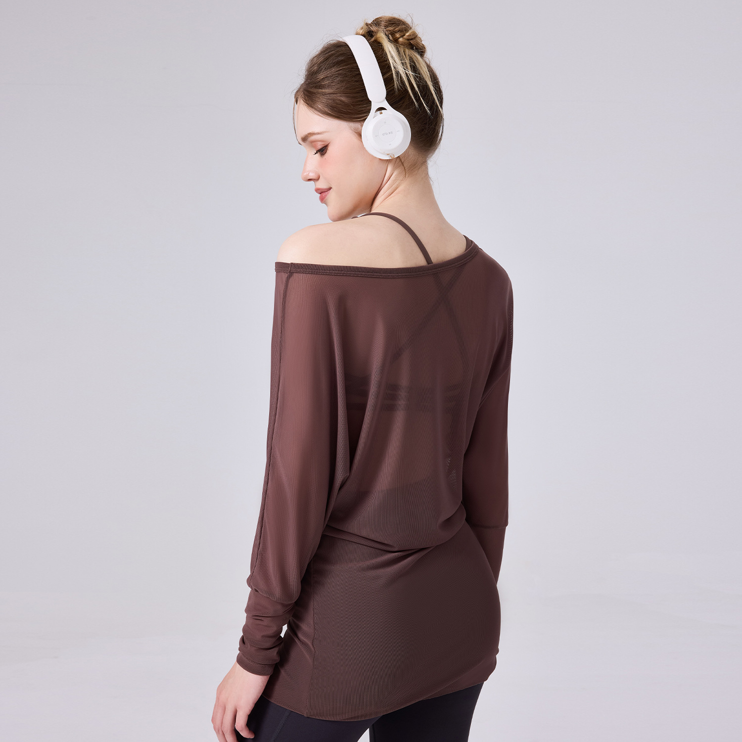 Camisa de yoga transpirable de malla, desnuda, piel propia, se puede usar fuera, pecho pequeño, conjunto de chaleco transpirable sexy.