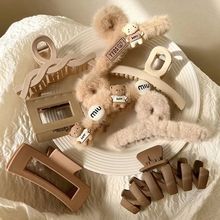 ë�qץ�AŮ�ﶬ��̖�l�A���X�ױP�l���~�A�߼��пɐ�ëë�l���^�