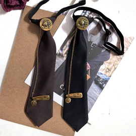 耳钉;耳环;项链