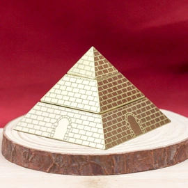 金属工艺品;钥匙扣及钥匙扣配件;铜雕工艺品