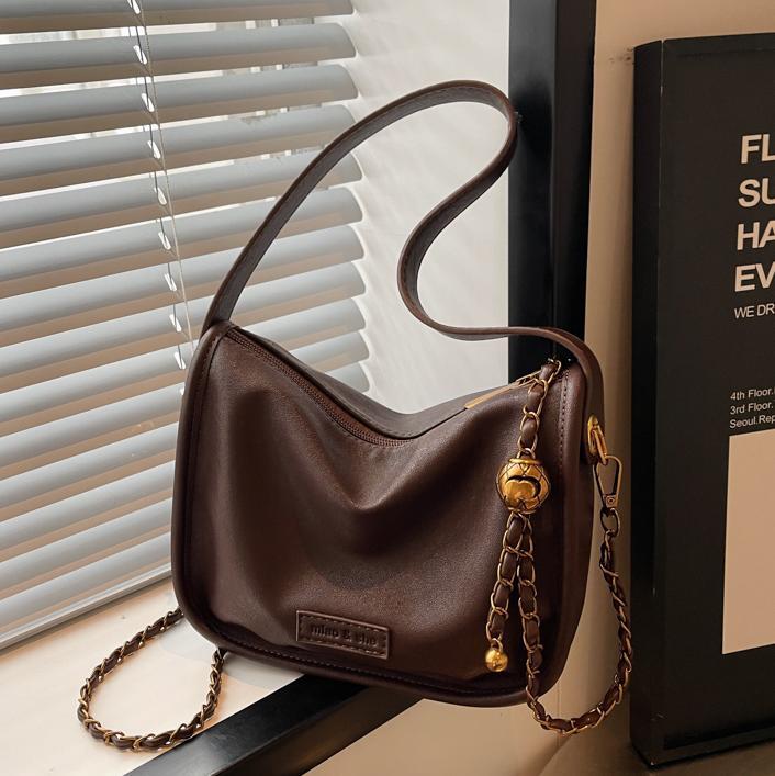 Bolsos de moda coreanos simples para mujeres 2024 nuevos bolsos de hombro casuales de nicho de alta calidad, bolsos de tendencia generales