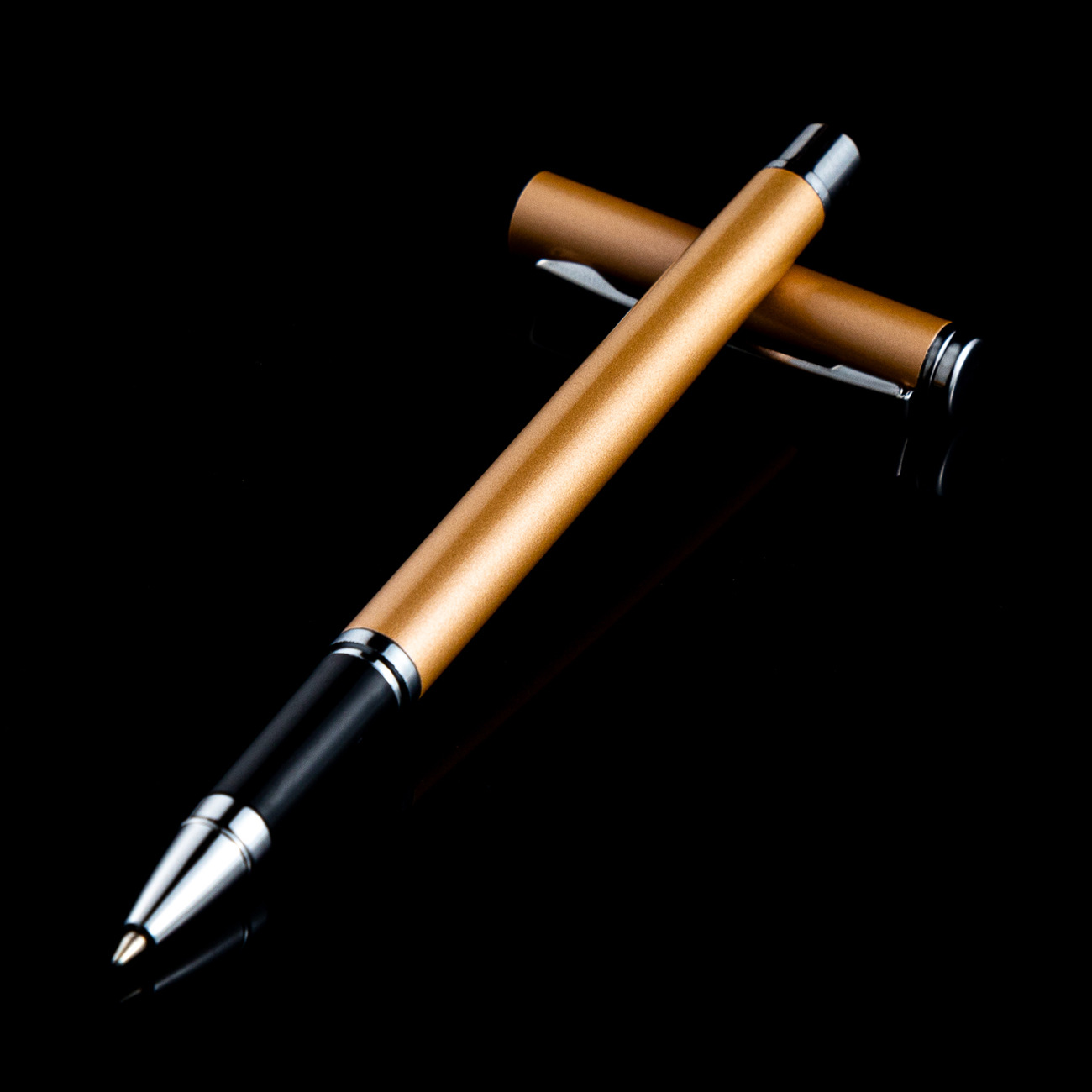 Fabricante de bolígrafo de firma en stock bolígrafo de metal de alta calidad regalos comerciales bolígrafo publicitario logotipo de impresión nuevo bolígrafo multicolor