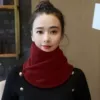 Red scarf, with neck protection