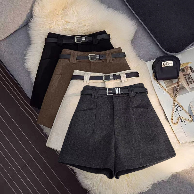 Gray Woolen Shorts for Women, New Autumn and Winter Style, Elegant and High-End, Slim Fit, Versatile, Workwear Wide-Leg Casual Pants A9946 Gray Woolen Shorts for Women, New Autumn and Winter Style, Elegant and High-End, Slim Fit, Versatile, Workwear Wide-Leg Casual Pants A9946