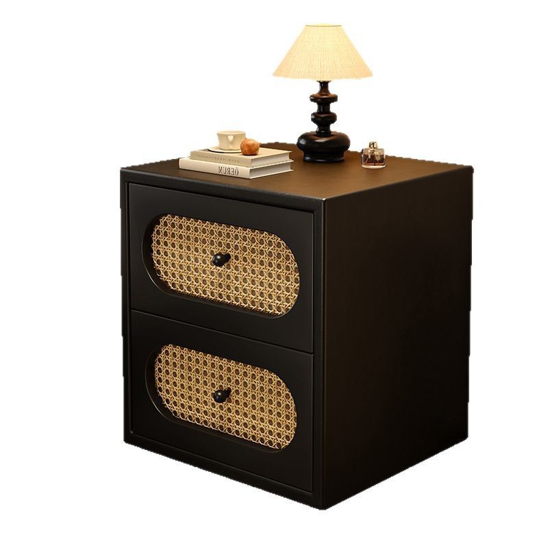 Mesita de noche de ratán retro estilo antiguo dormitorio doméstico pequeño negro 2025 nuevo estilo de lujo ligero gabinete lateral de alta gama