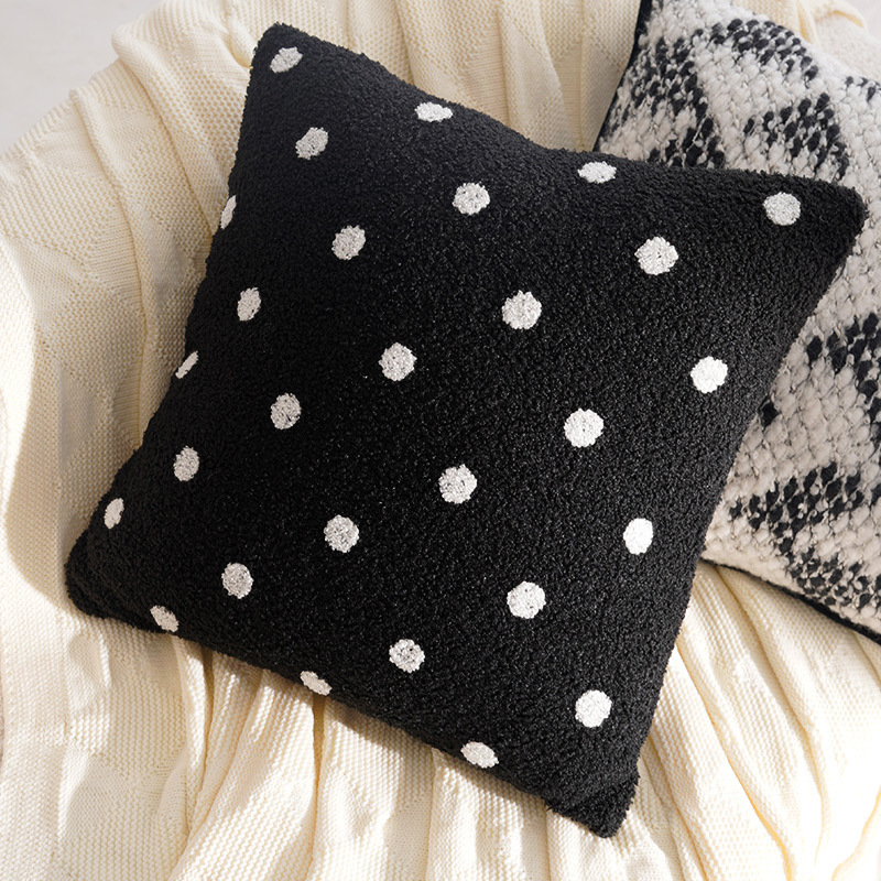 Almohada en blanco y negro de lujo ligero y de alta gama Almohada de la Edad Media francesa Bordado Cama simple Sala de estar Sofá Funda de almohada con núcleo