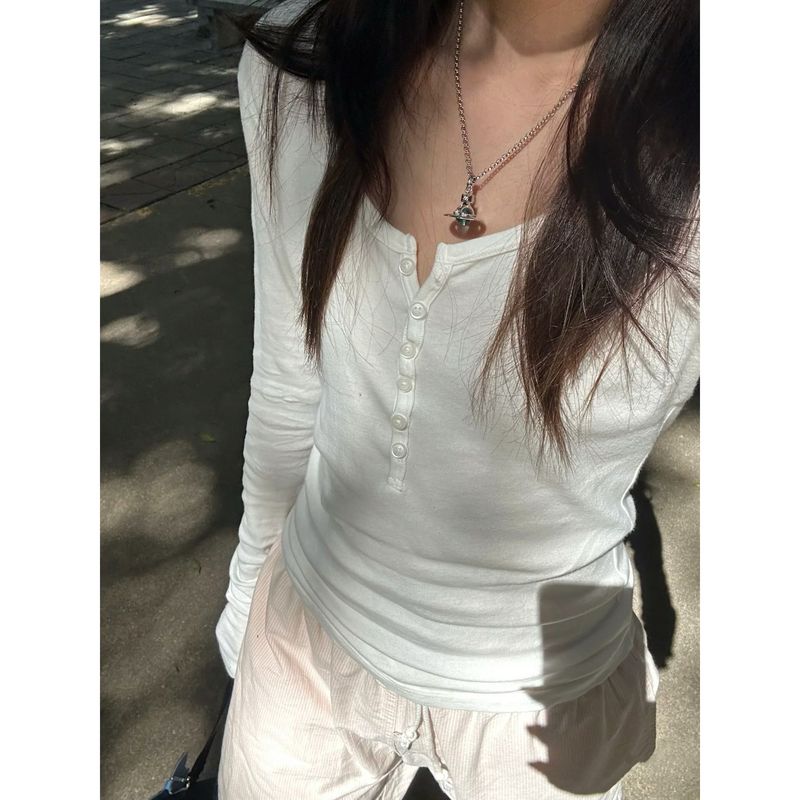 纯色U领半排扣正肩打底上衣女2025秋季简约显瘦内搭露锁骨长袖T恤|undefined