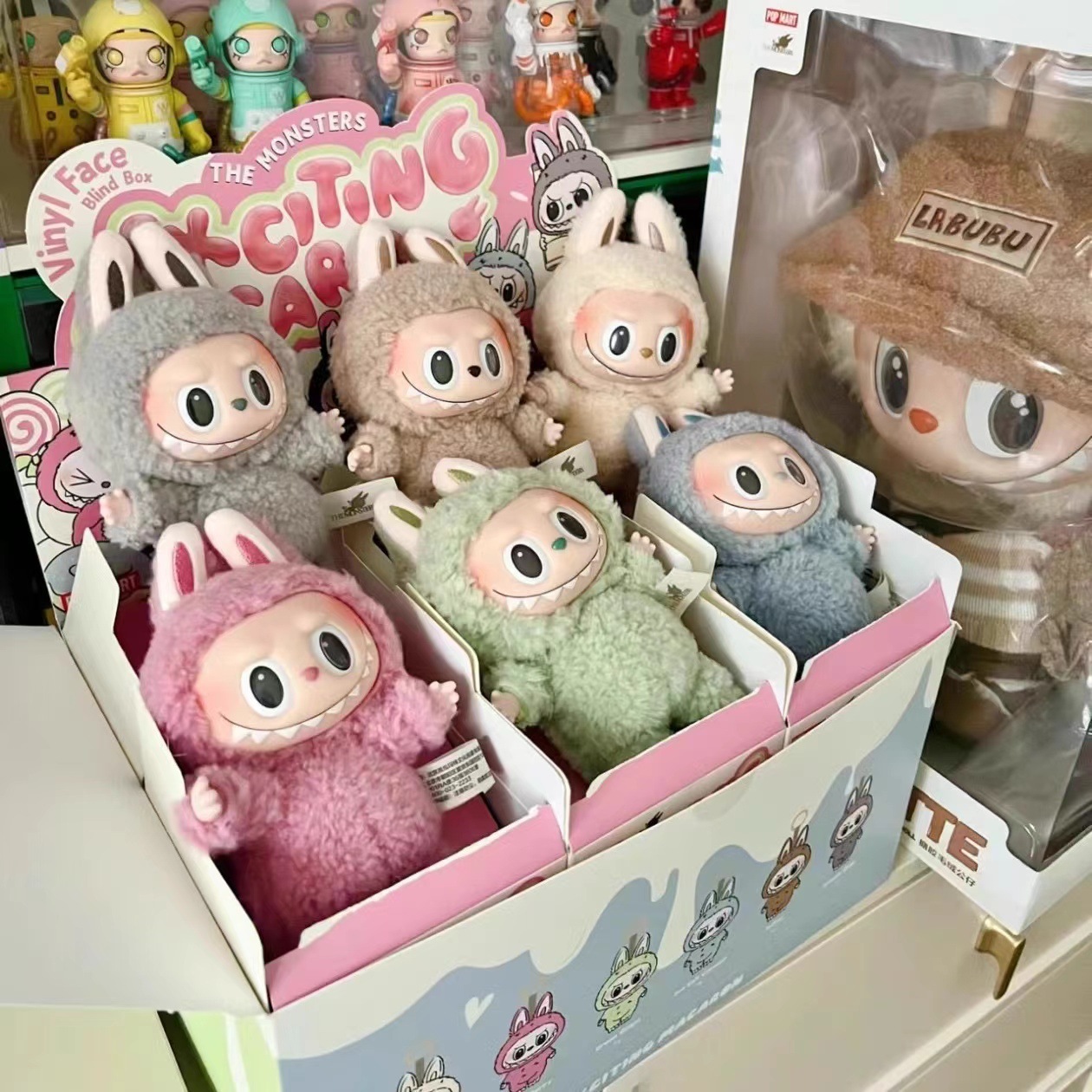 Box packaging of 2025 Popmart Labubu Lisa Designer Toy