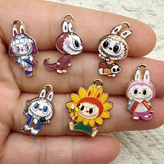 漫画ラブブ合金ペンダントプリントアニメーションオイルドリップジュエリーアクセサリー DIY ブレスレットキーホルダーペンダントペンダント