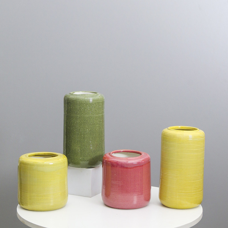 Jarrón de cerámica hogar europeo sala de estar adornos de flores de color de lujo ligero Flor de alto grado flores insertadas ins viento transfronterizo