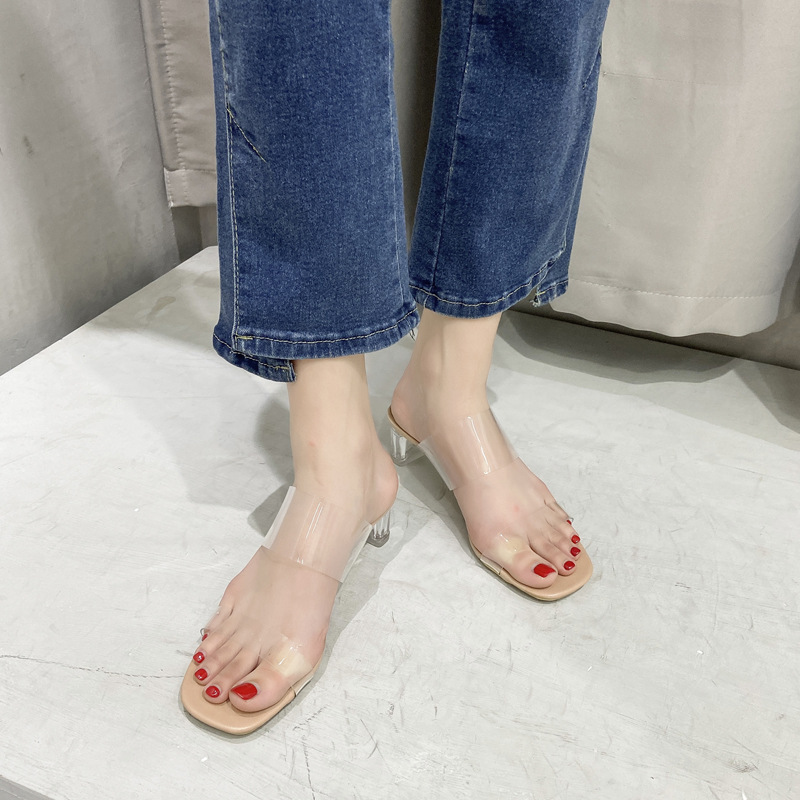 Una palabra con sandalias de talón alto para mujeres verano 2024 nuevo estilo sexy para usar zapatillas de cristal transparentes de talón grueso