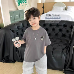 Children's T-shirt for boys 2024 thin slice badge short sleeve medium and small children Korean style versatile printed T-shirt baby handsome