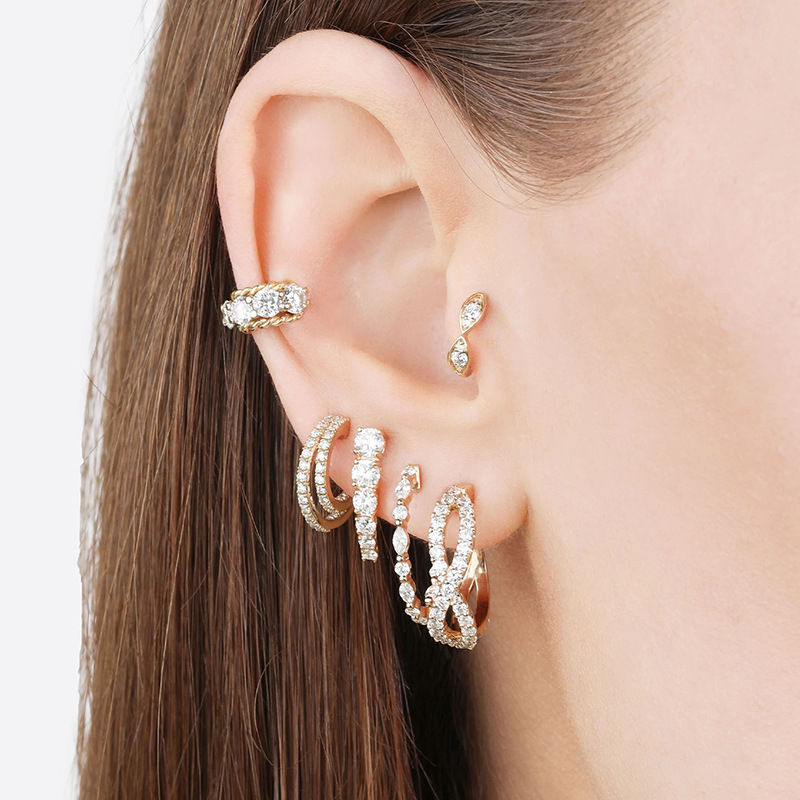Fashion Twist Copper Silver Needle + Copper Plating Zircon Ear Studs 1 Pair display picture 1