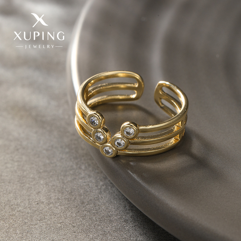 Xuping nueva aleación de 14k abertura de piedra preciosa artificial ajustable anillo simple nicho de diseño sensación de joyería