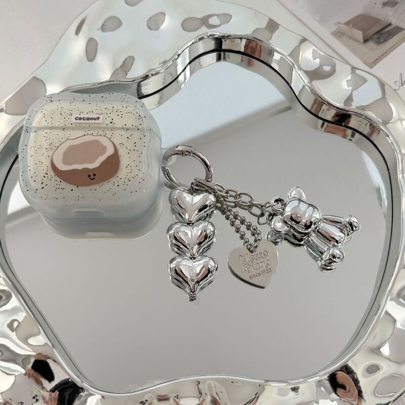 Personalized Silver Heart-Shaped Beaded Bear Pendant with an Instagram-Inspired Design, Earphone Case, Phone Decoration, Keychain