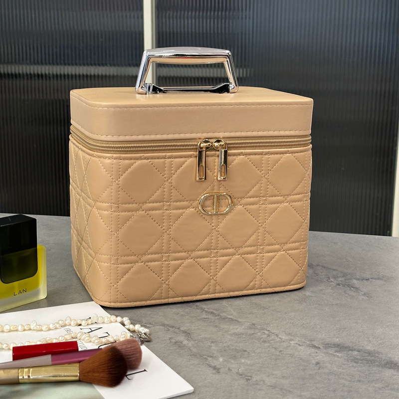 Caqui de gran tamaño