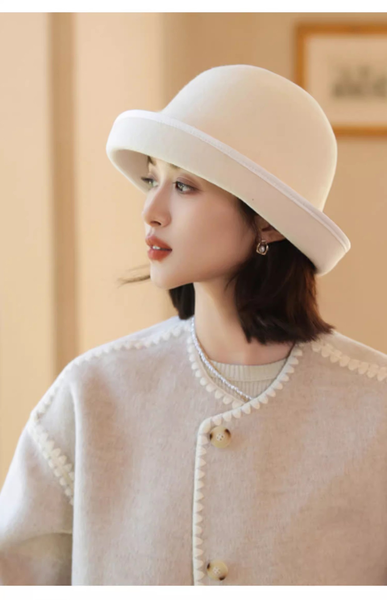 Women's Autumn/Winter Wool Elegant Rolled-Brim Bucket Hat Large Pom-Pom Fisherman's Hat Elegant And Warm Hat_voghion.com