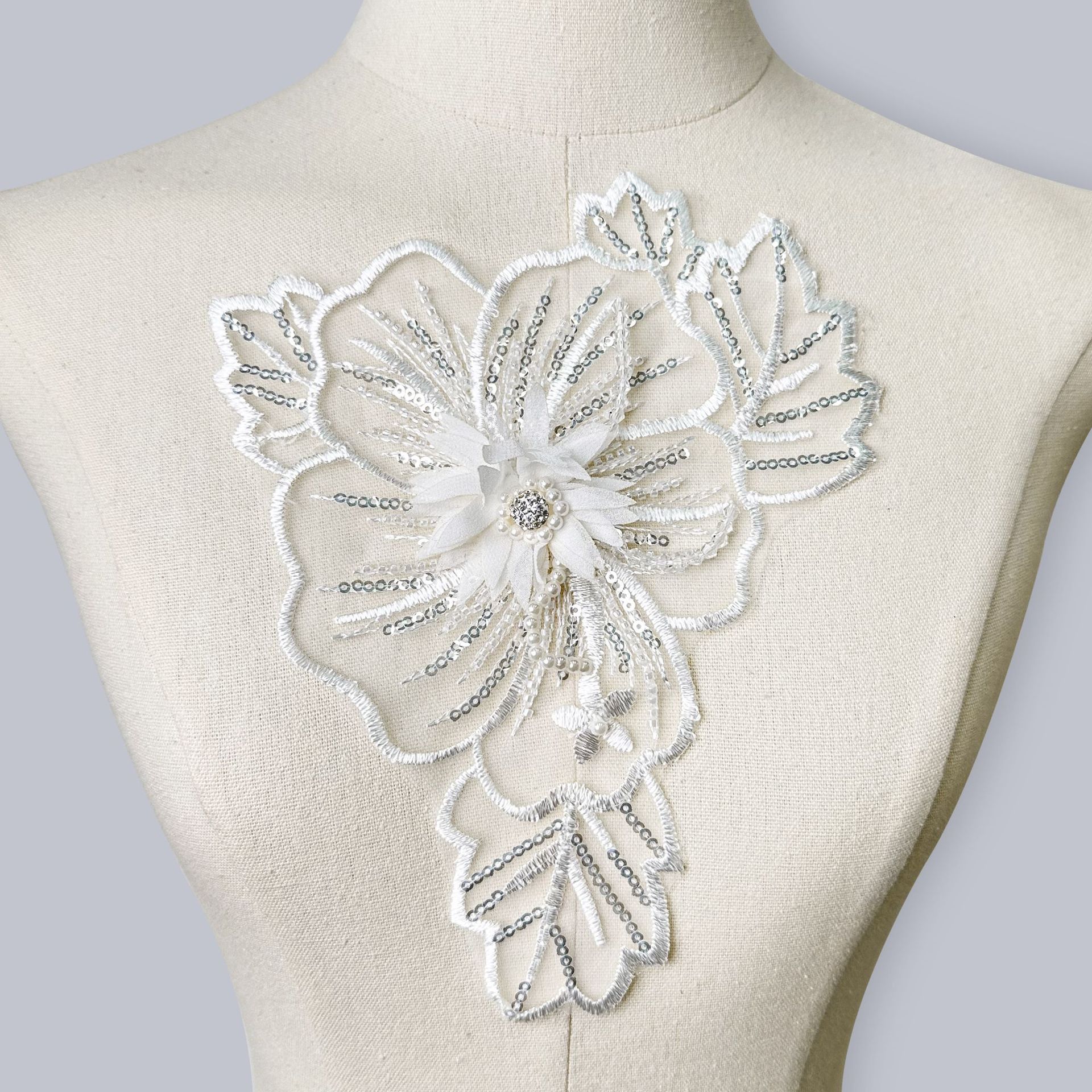 网纱刺绣亮片立体贴花热卖爆款手缝补丁领花服装头饰装饰花朵