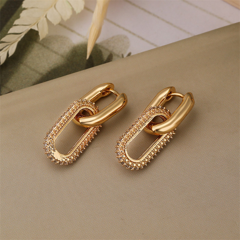 2025 New Trendy Niche Design Earrings for Women, Fashionable and Unique Earrings with Full Diamond Oval Ear Clips, Double Hoop Ear Clips for Women