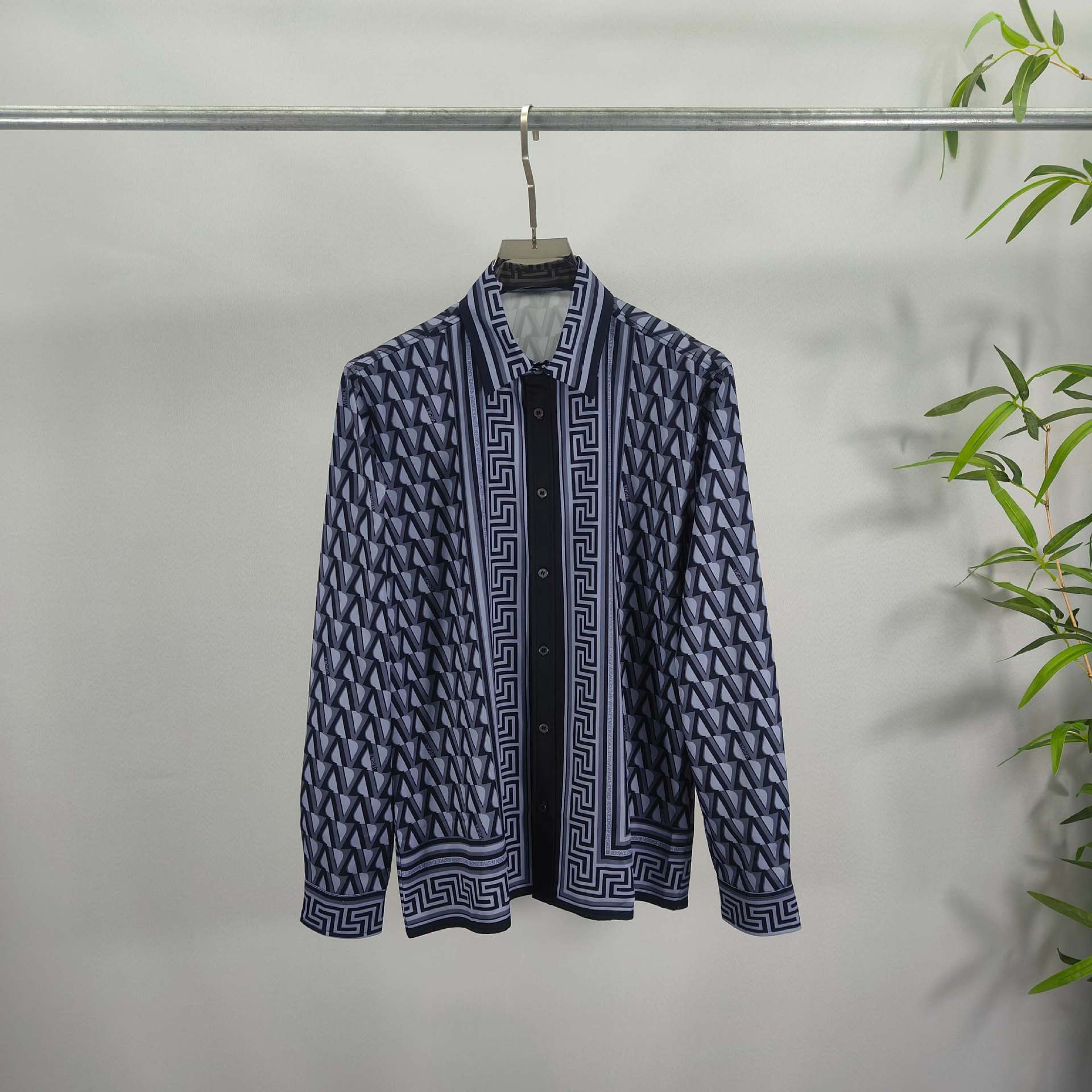 European and American cross-border V-neck cardigan long-sleeved shirt, unisex style, all-over print pattern, versatile trendy streetwear top.