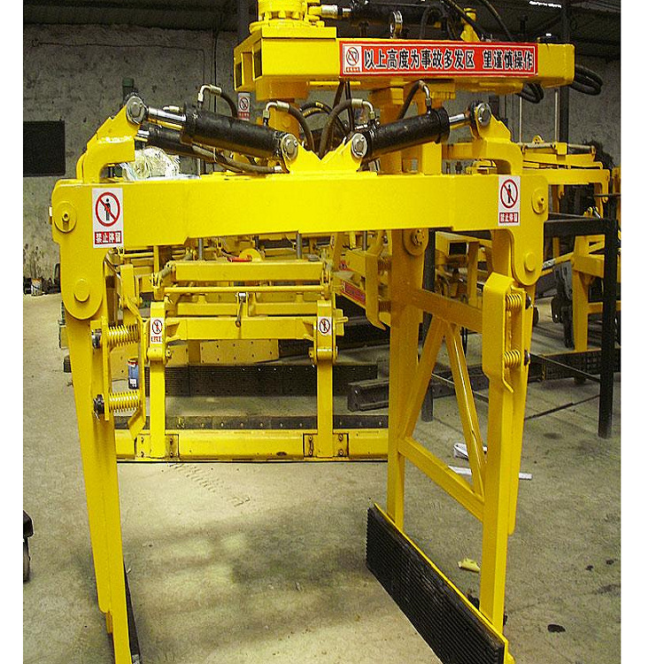 Maquinaria de ladrillo sin horno de cemento de tamaño medio QT10 - 15 máquina de ladrillo hidráulico Hebei equipo de máquina de ladrillo