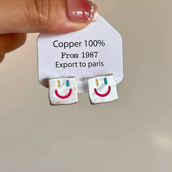 Cute and Quirky Smiley Face Geometric Small Square Earrings, Unique and Versatile Niche Earrings, Fresh and Simple Oil-Drip Ear Accessories