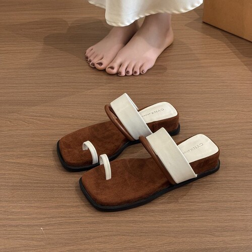 Women's 2025 Summer Chunky Heel Slippers with Minority Design, Toe-clip Herringbone Casual Outdoor Beach Sandals