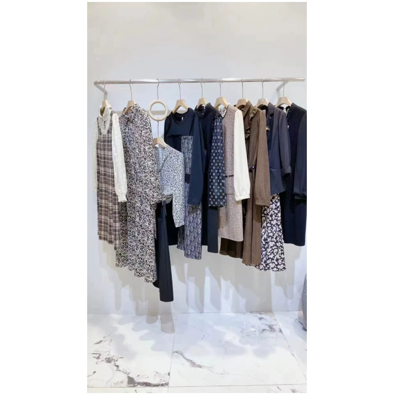 2022 Осень и зима костюм платья санскрита комбинированный бренд скидка женская одежда снятие прилавков