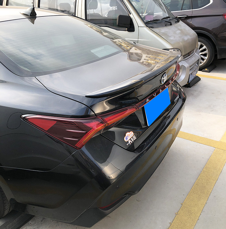 Suitable for 19-25 Models of Toyota Avalon, Original Rear Wing Accessories, No-Drill Modification Parts, Carbon Fiber
