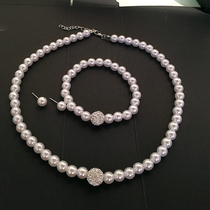 Necklace and earrings for bride