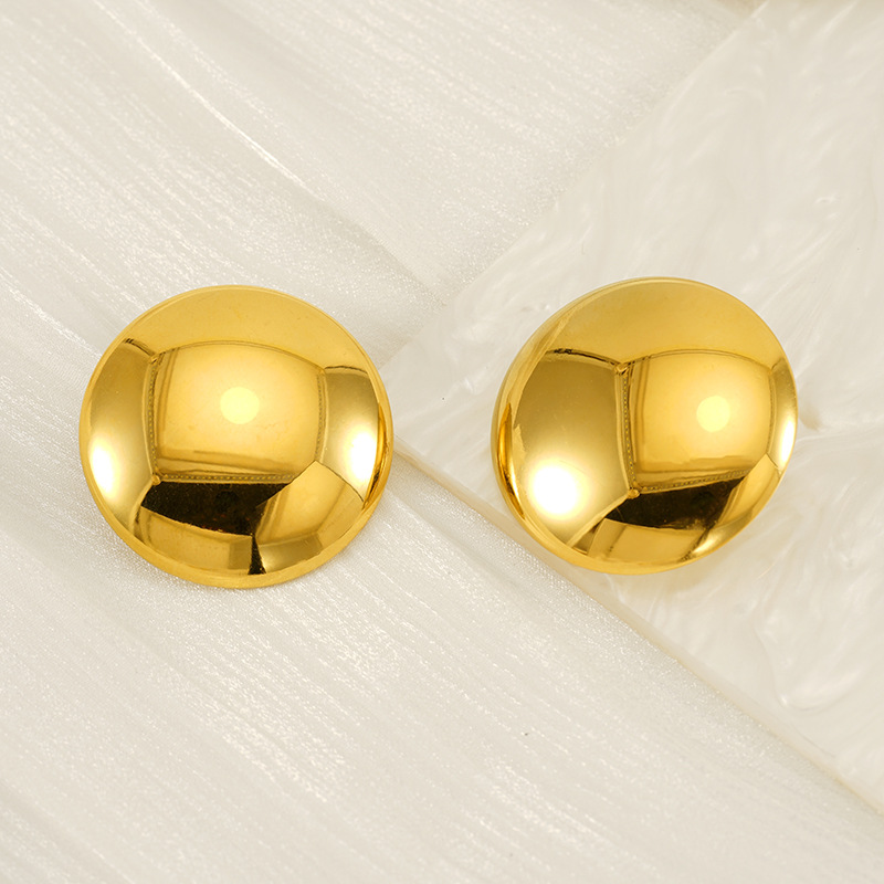 Pendientes de acero inoxidable de oro de 18k de estilo europeo y americano para mujer Pendientes brillantes de hemisferio redondo de acero de titanio galvanizado al vacío para mujer