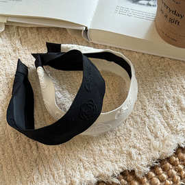 温柔小香风宽边发箍女气质高颅顶洗脸压发头箍外出百搭高级感发饰