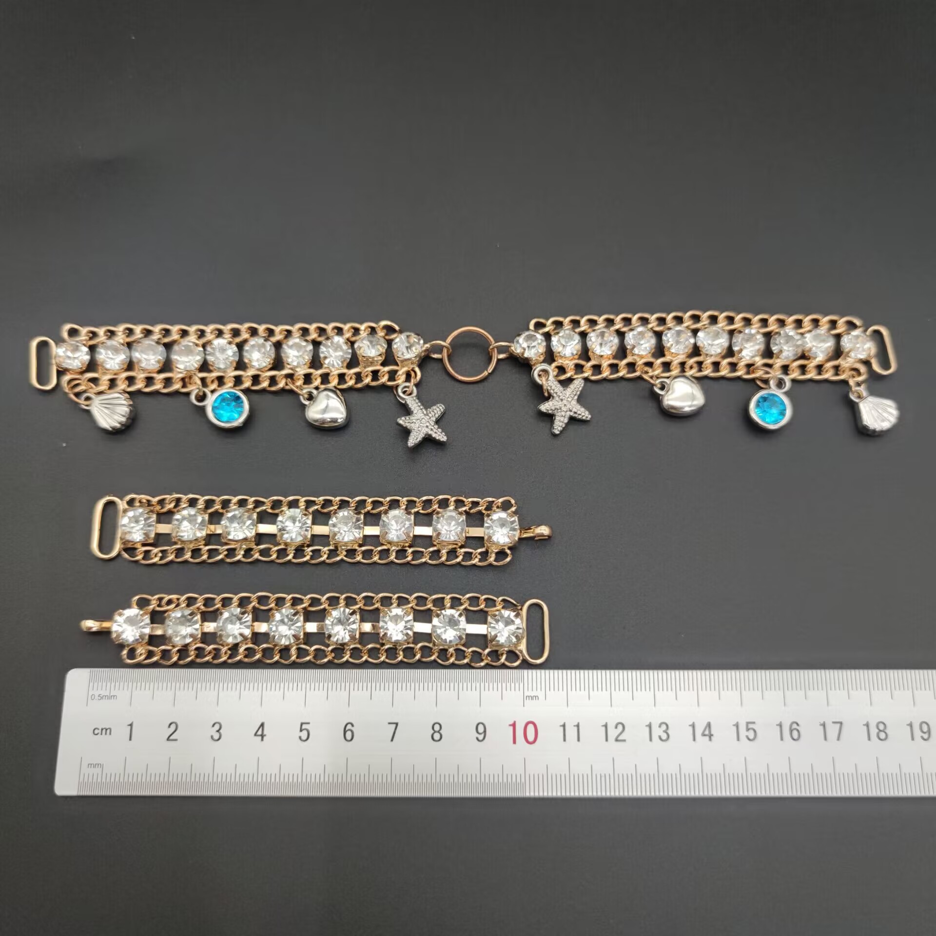 16216919D513B06F824E692F7C681C